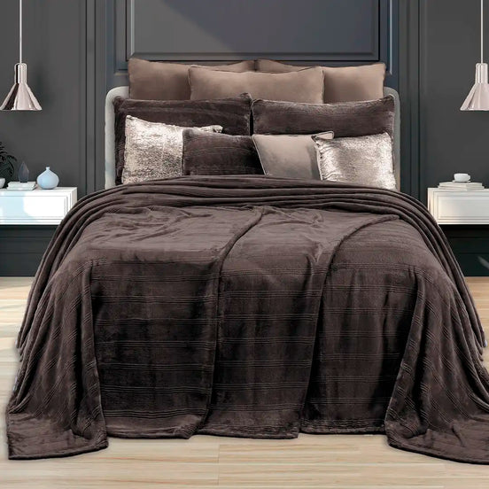 Imagen del producto Cobertor Regina 400 Plus+ Avellana de Regina, con diseño premium y detalles descriptivos