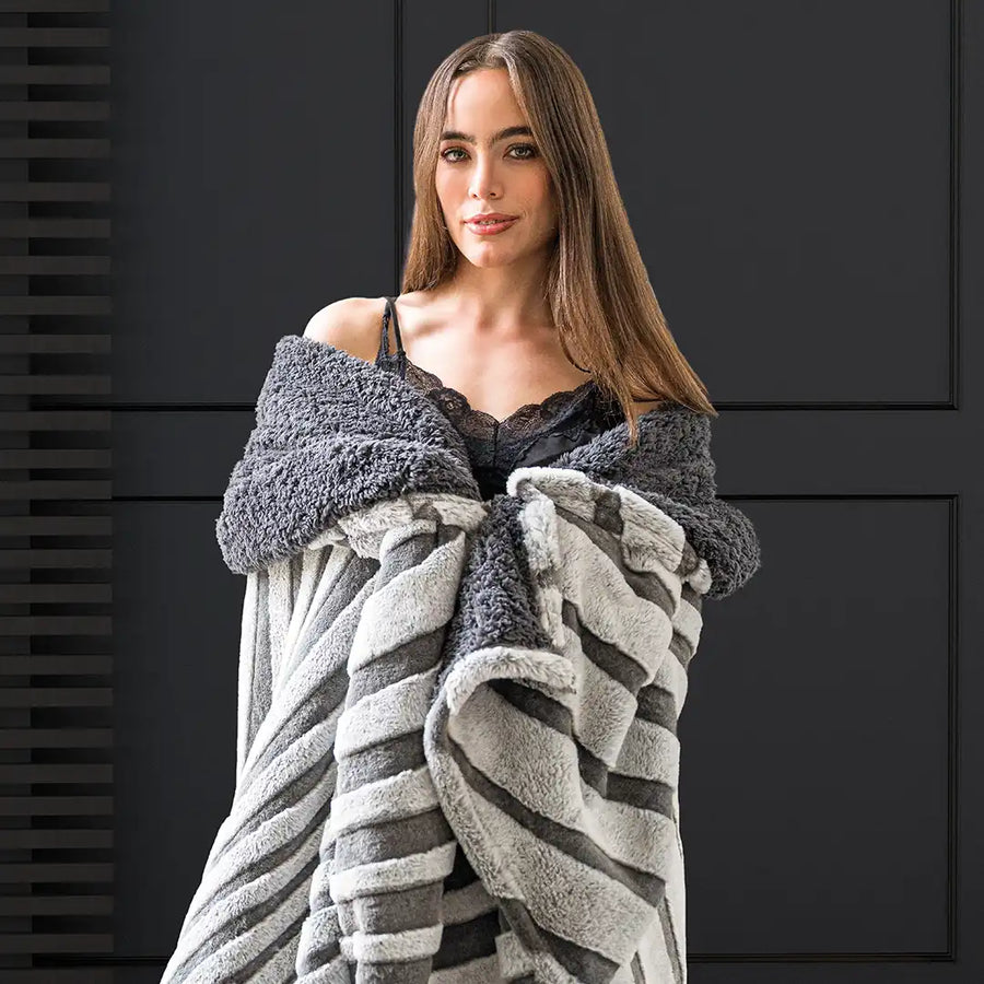 Imagen del producto Cobertor Seducción York de Regina, con diseño premium y detalles descriptivos